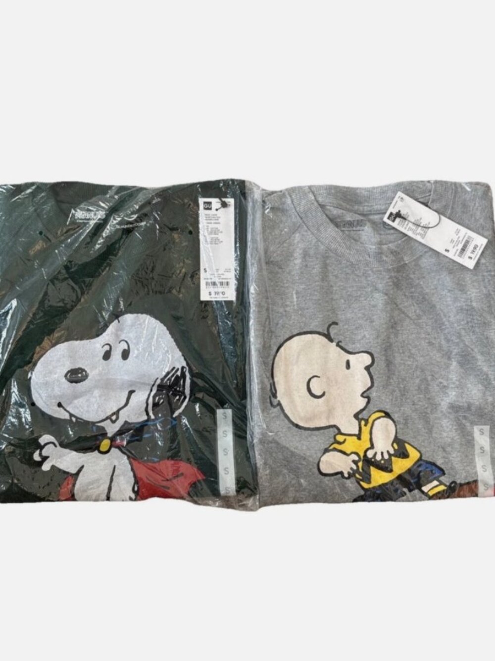GU Japan Graphic T Shirt Peanuts Snoopy Charlie Brown Half Slv Size S Lot of 2